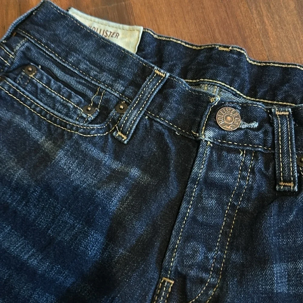 Hollister 26x28 Dark Wash Blue Jeans- Boot Cut